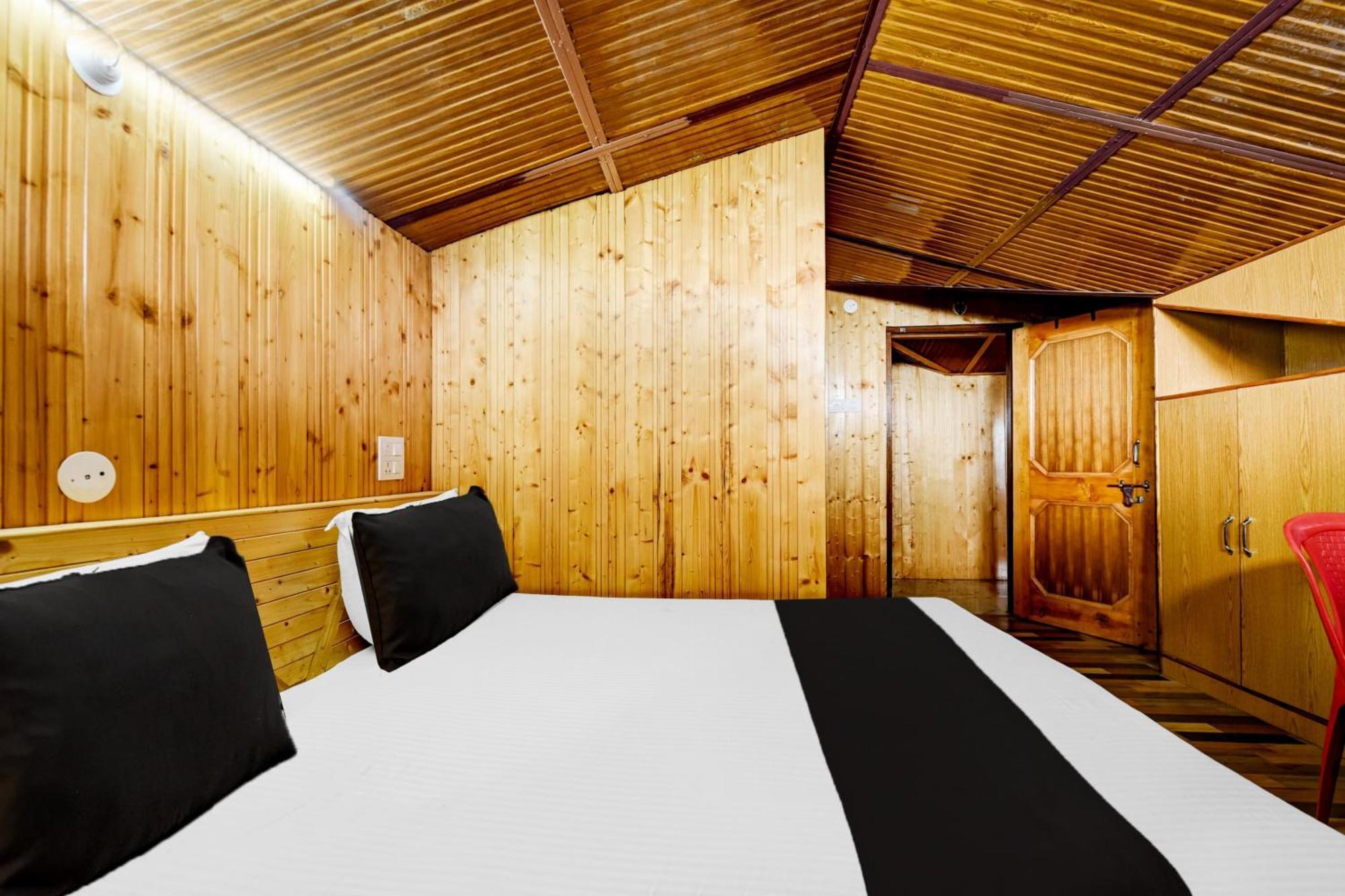 Hotel O Kanlog Near Isbt Shimla Formerly Pine View Homestay Hotel 4*