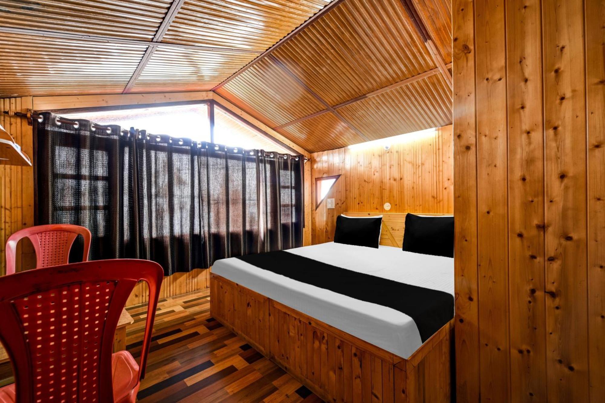 Hotel O Kanlog Near Isbt Shimla Formerly Pine View Homestay Hotel 4*