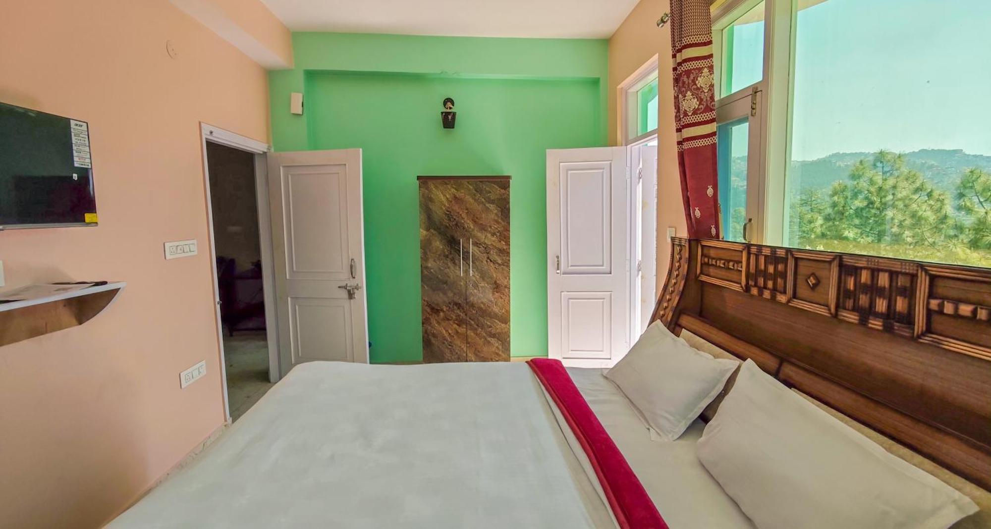 Valley View Homestay *
