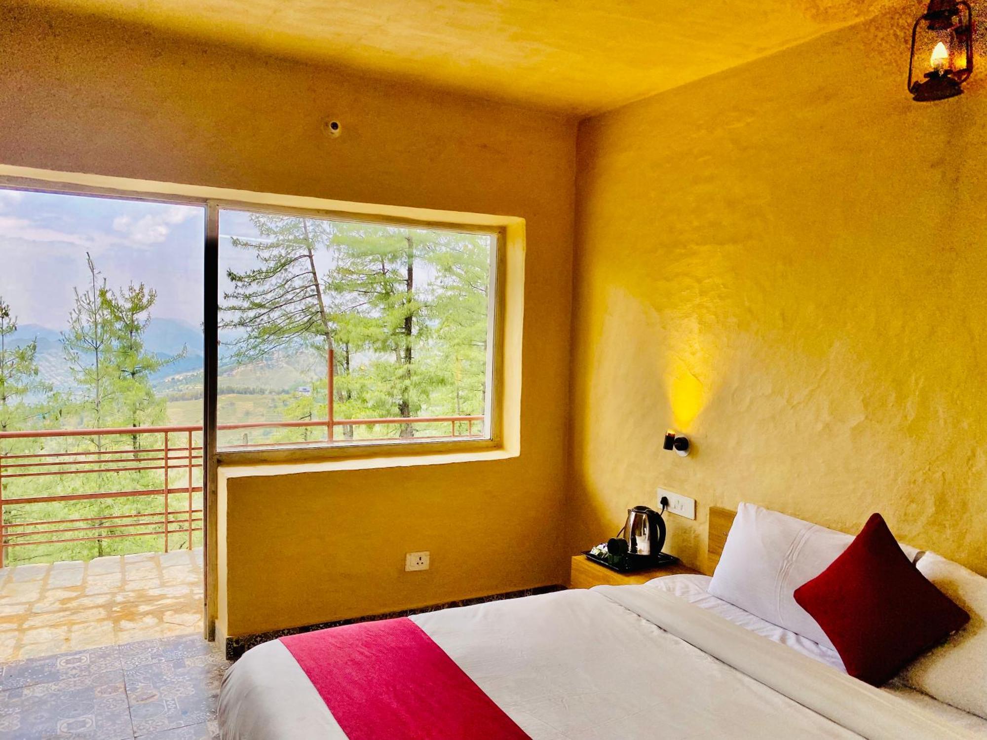 Royal Mashobra: Mountain And Valley Views