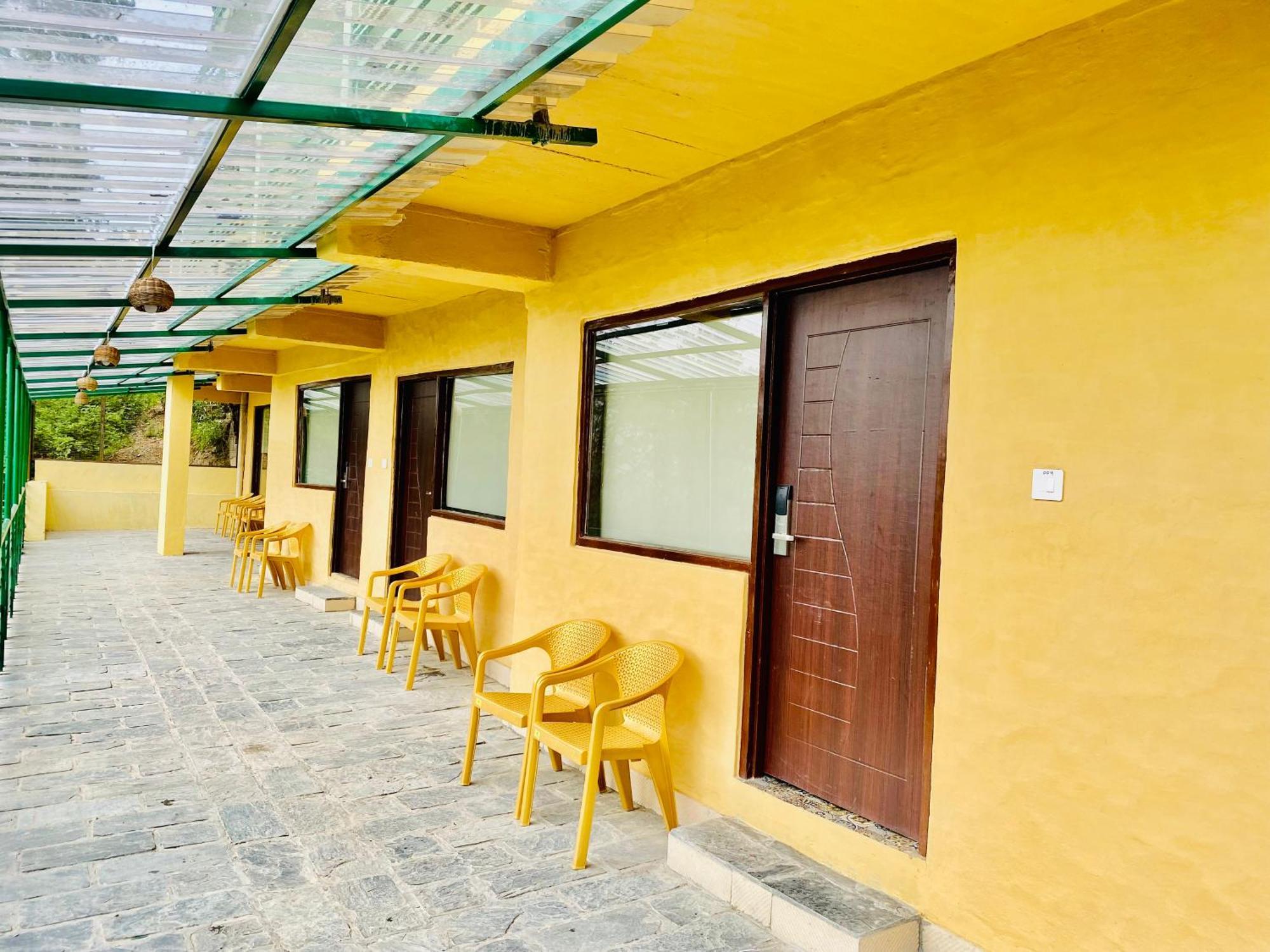 Hotel Royal Mashobra: Mountain And Valley Views Shimla