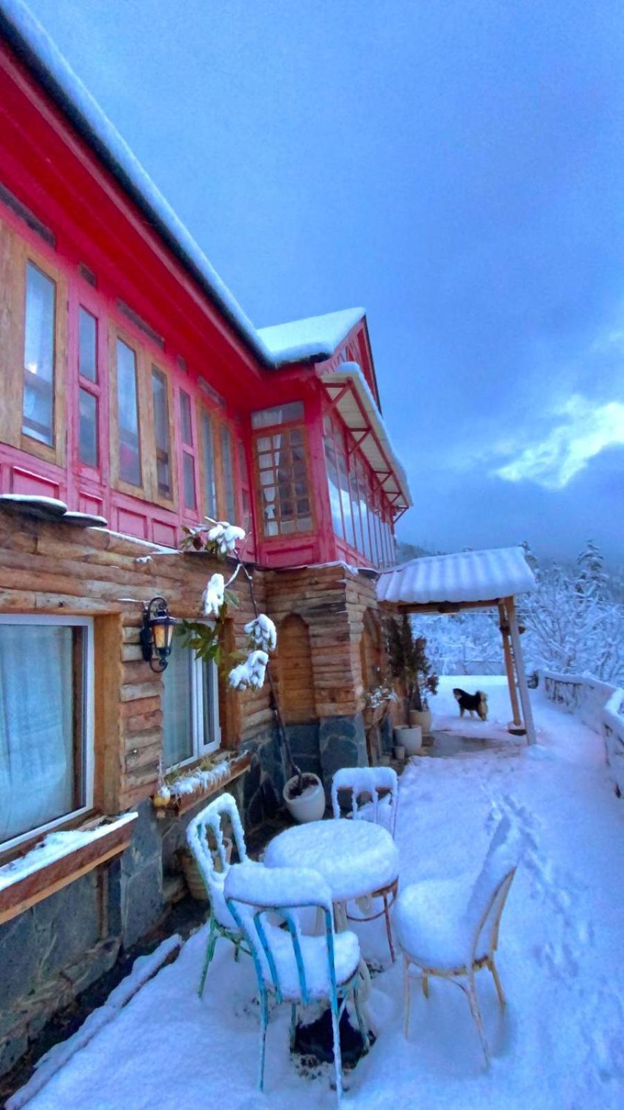 Meenabagh Homes Ratnari Hotel