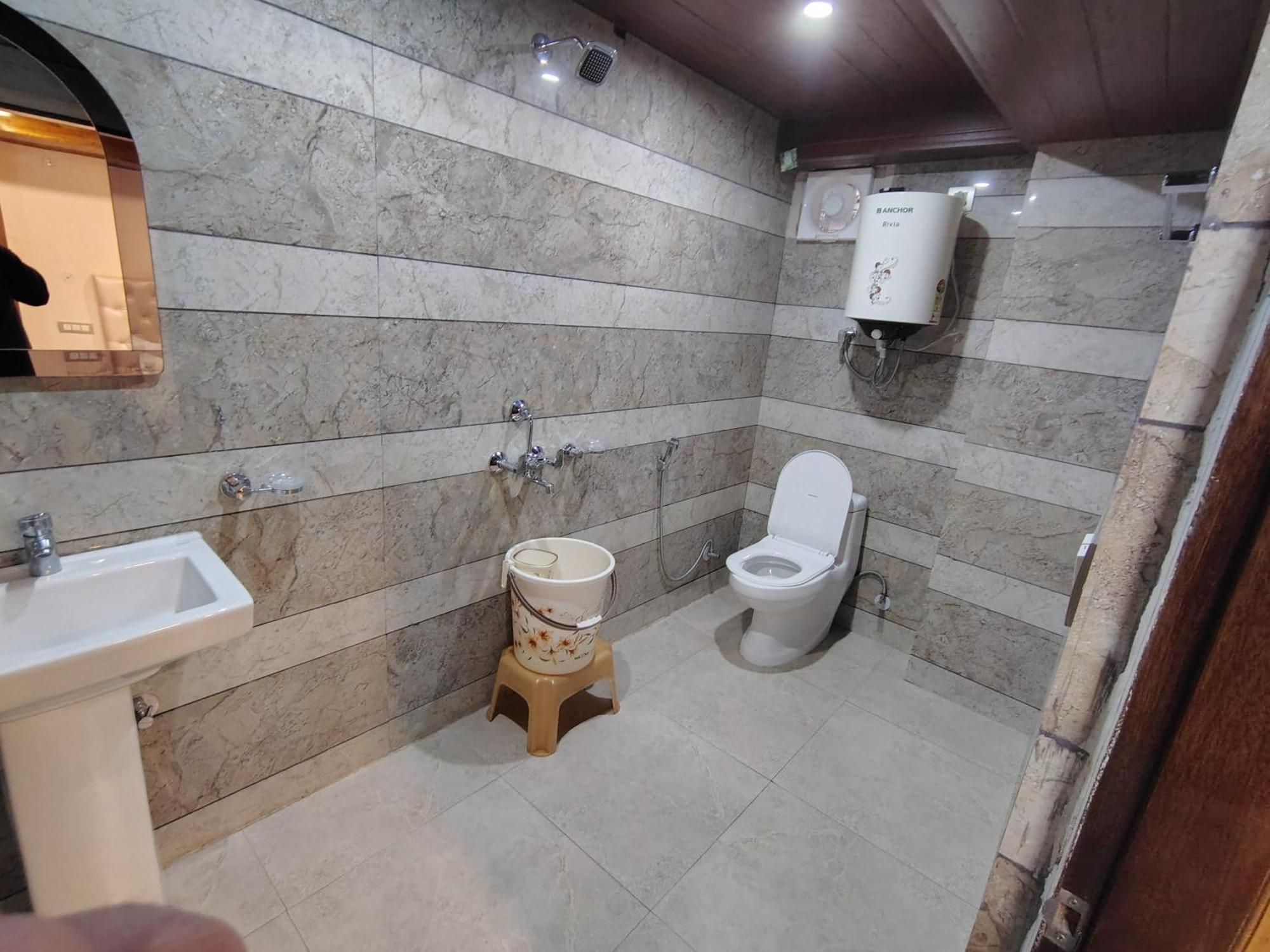 Gujral Bed & Breakfast