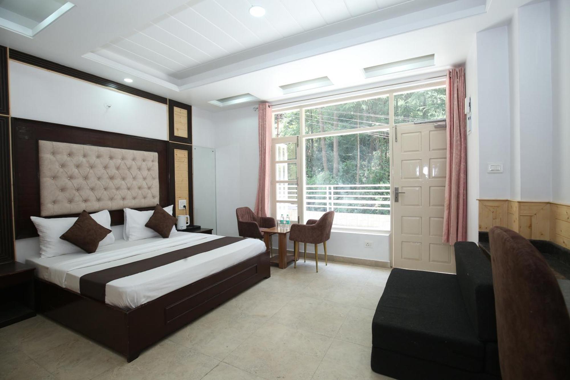 Verma By Decent Hotel *