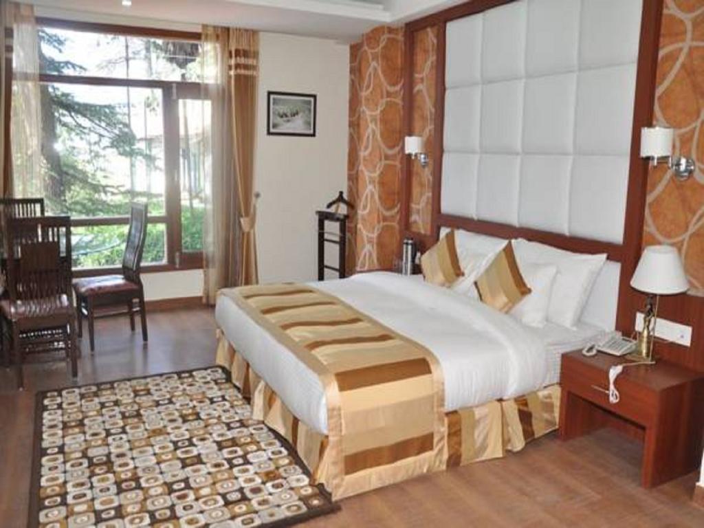 Southgate Hotel 3*