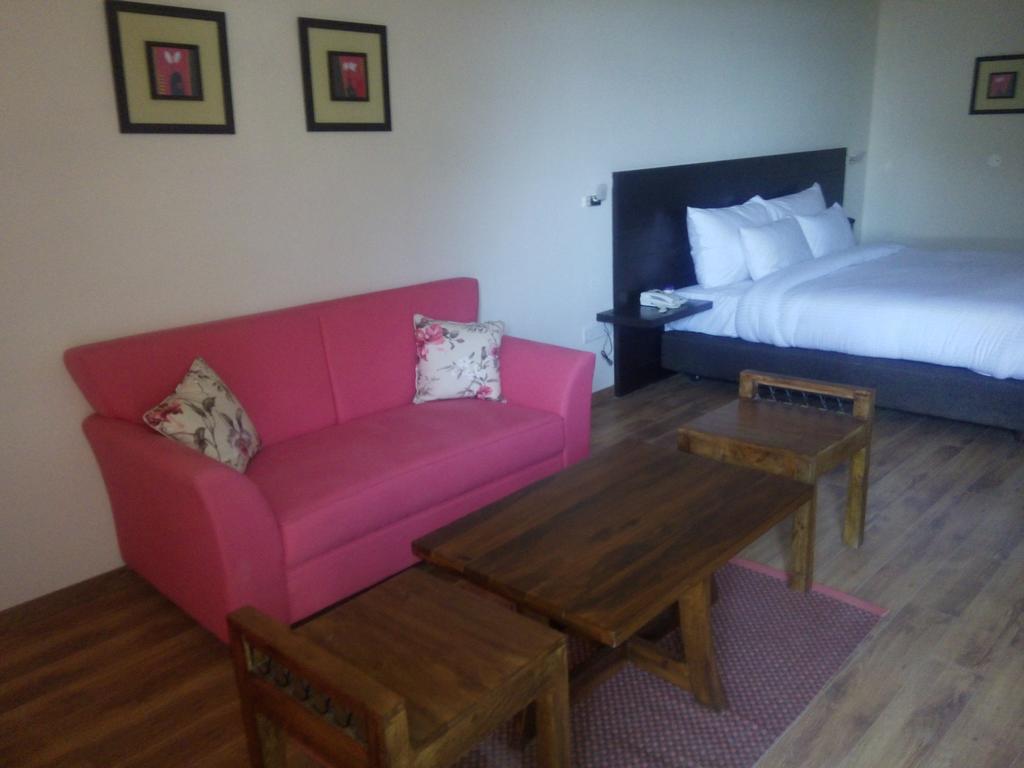 Woodsmoke Retreat Resort