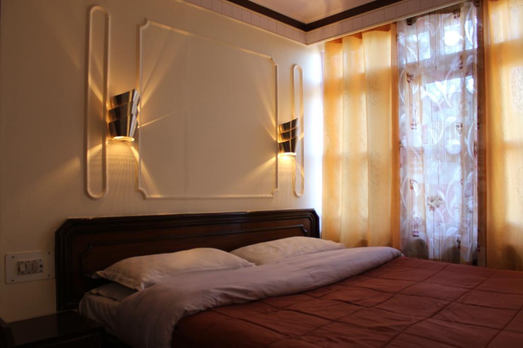 Hilltop Inn 3*