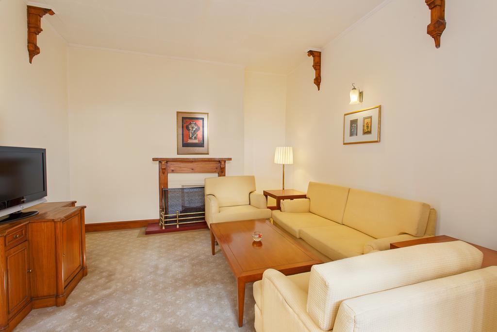 Clarkes Hotel, A Grand Heritage Since 1898 4*