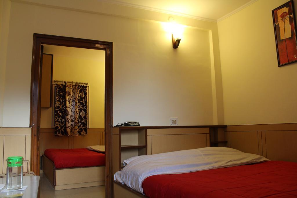 Hilltop 3*