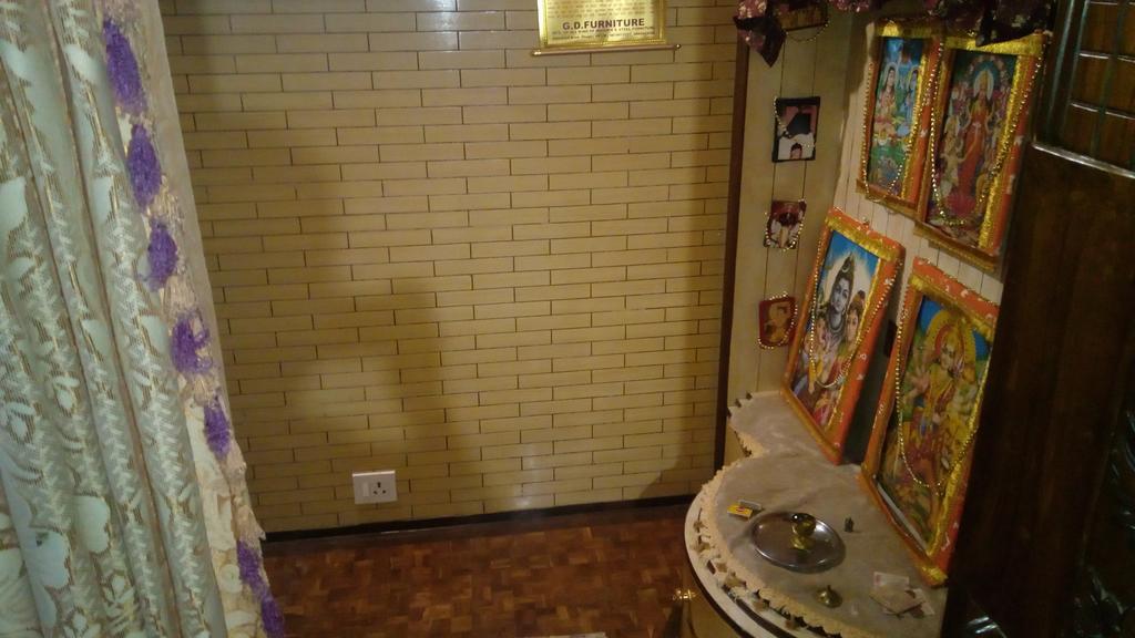 Apna Ghar