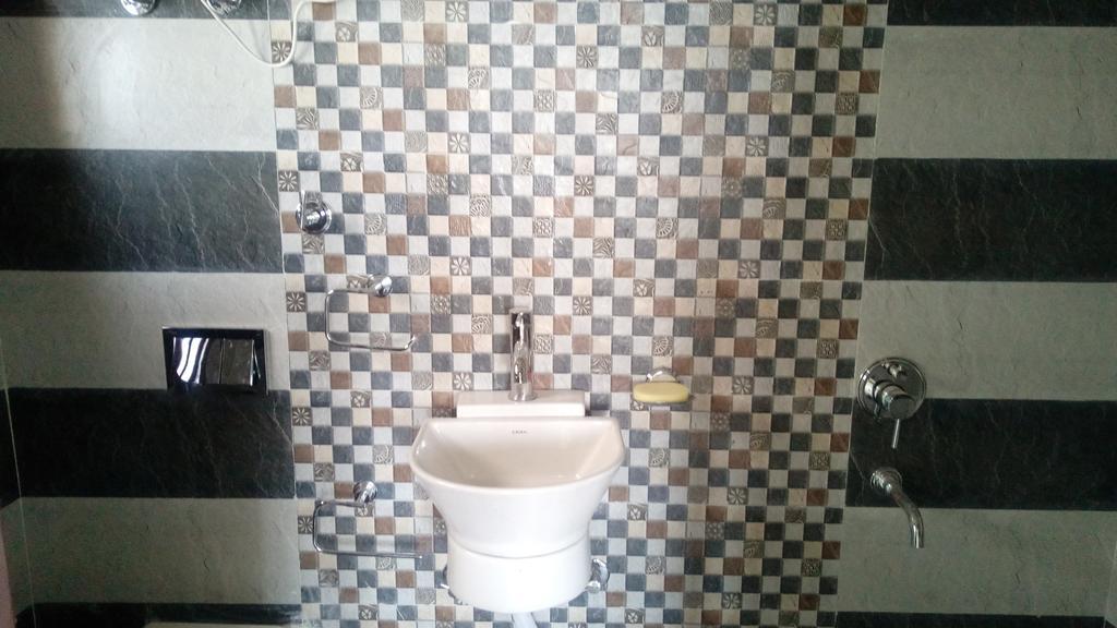 Apna Ghar Apartment *