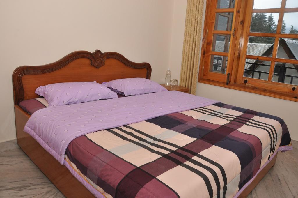 Vipul Apartment