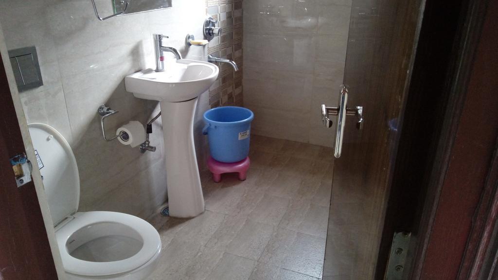 Apartment Apna Ghar
