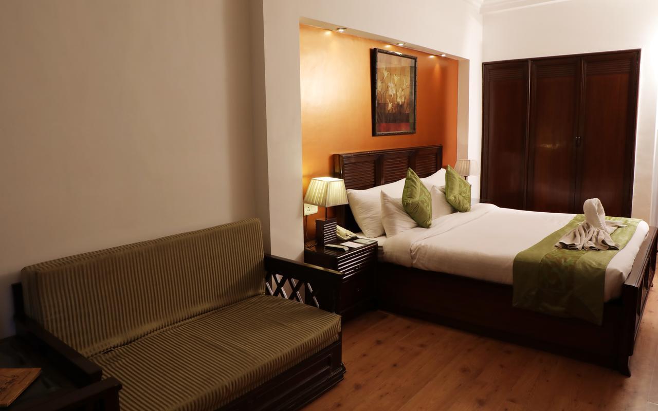 Hotel Baljees Regency Shimla