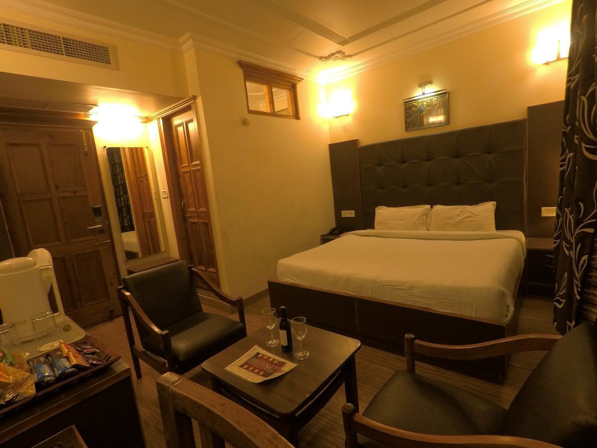 Hotel Bridge View Regency