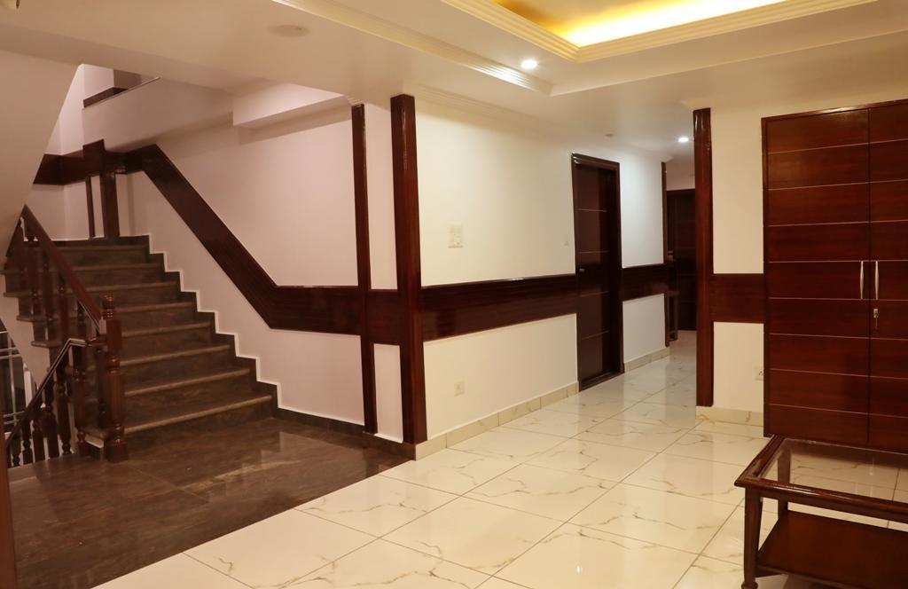 The Grand White By Parfait Shimla