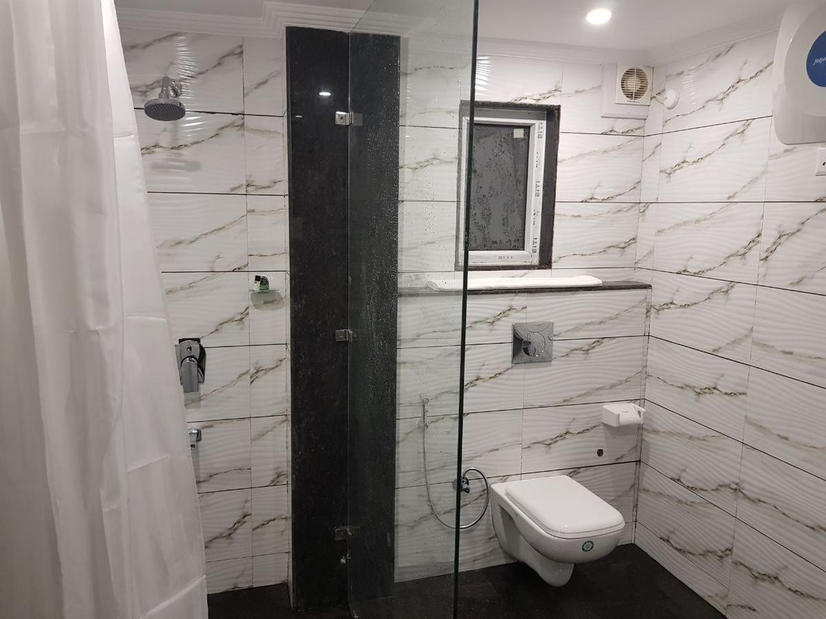 The Grand White By Parfait Hotel 3*