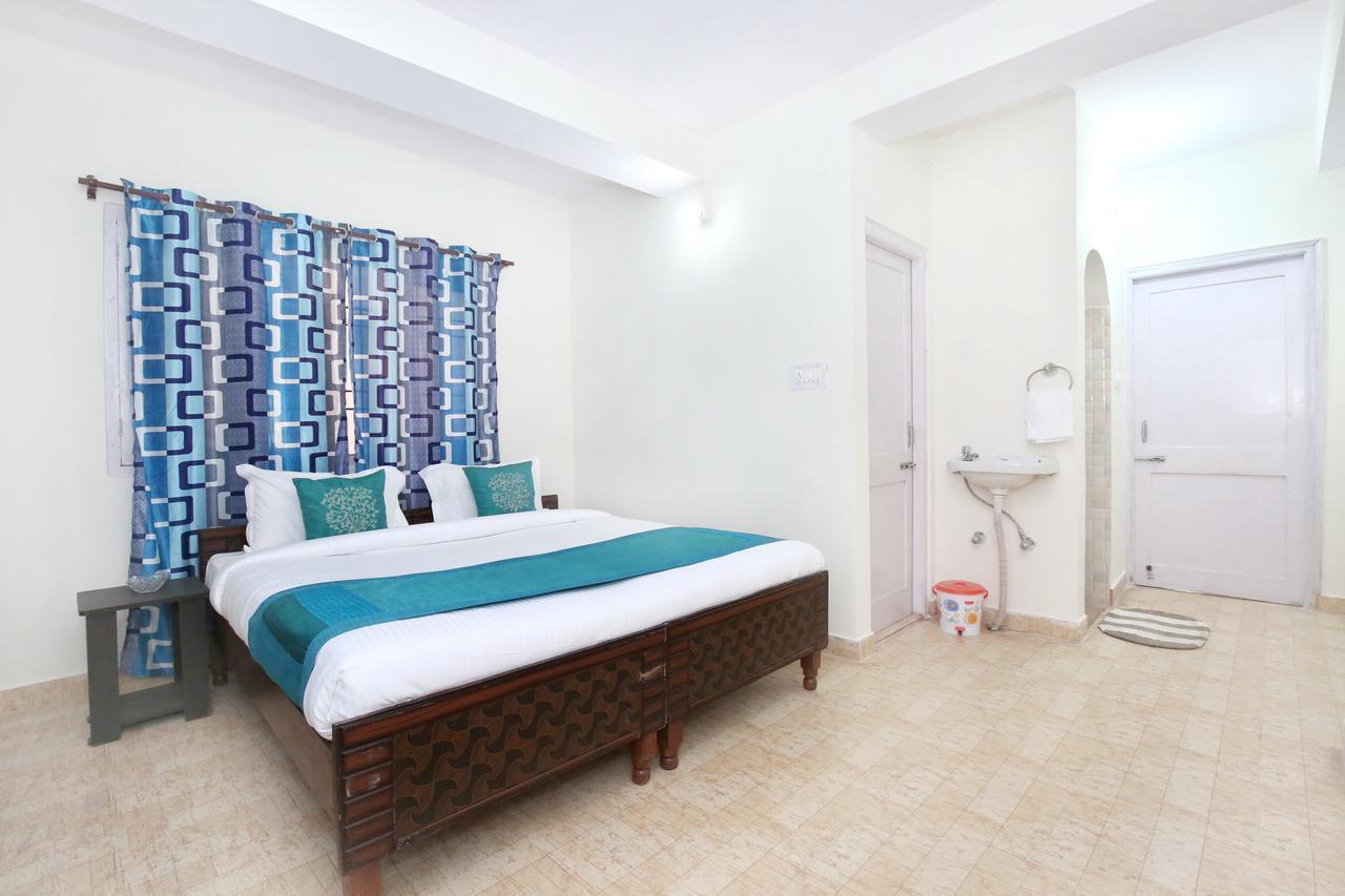 Oyo 10986 1bhk Red Velly Kasumpti Main Market Shimla