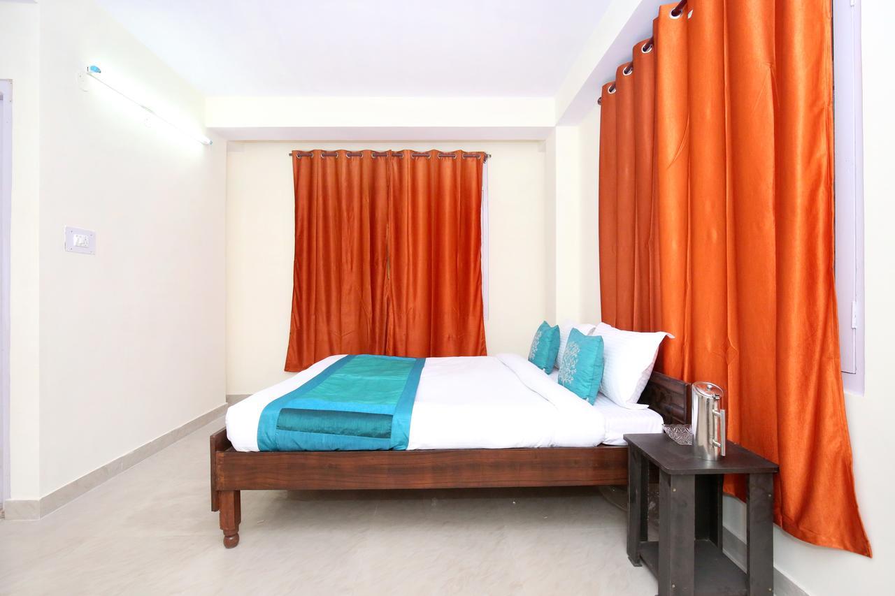 Oyo 10986 1bhk Red Velly Kasumpti Main Market * Shimla
