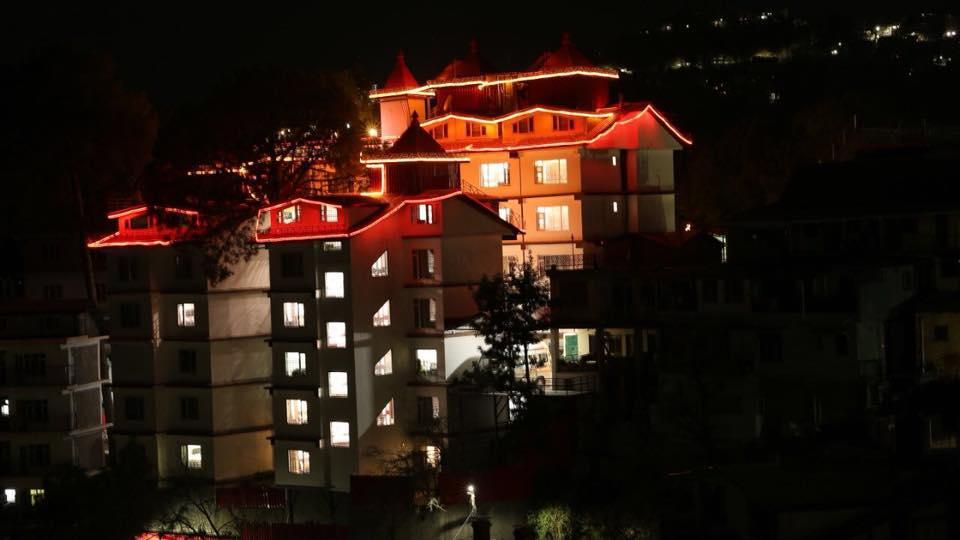 Hotel The Grand White By Parfait