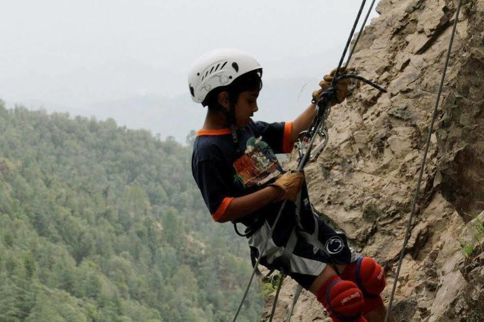 Hotel Aamod Shimla
