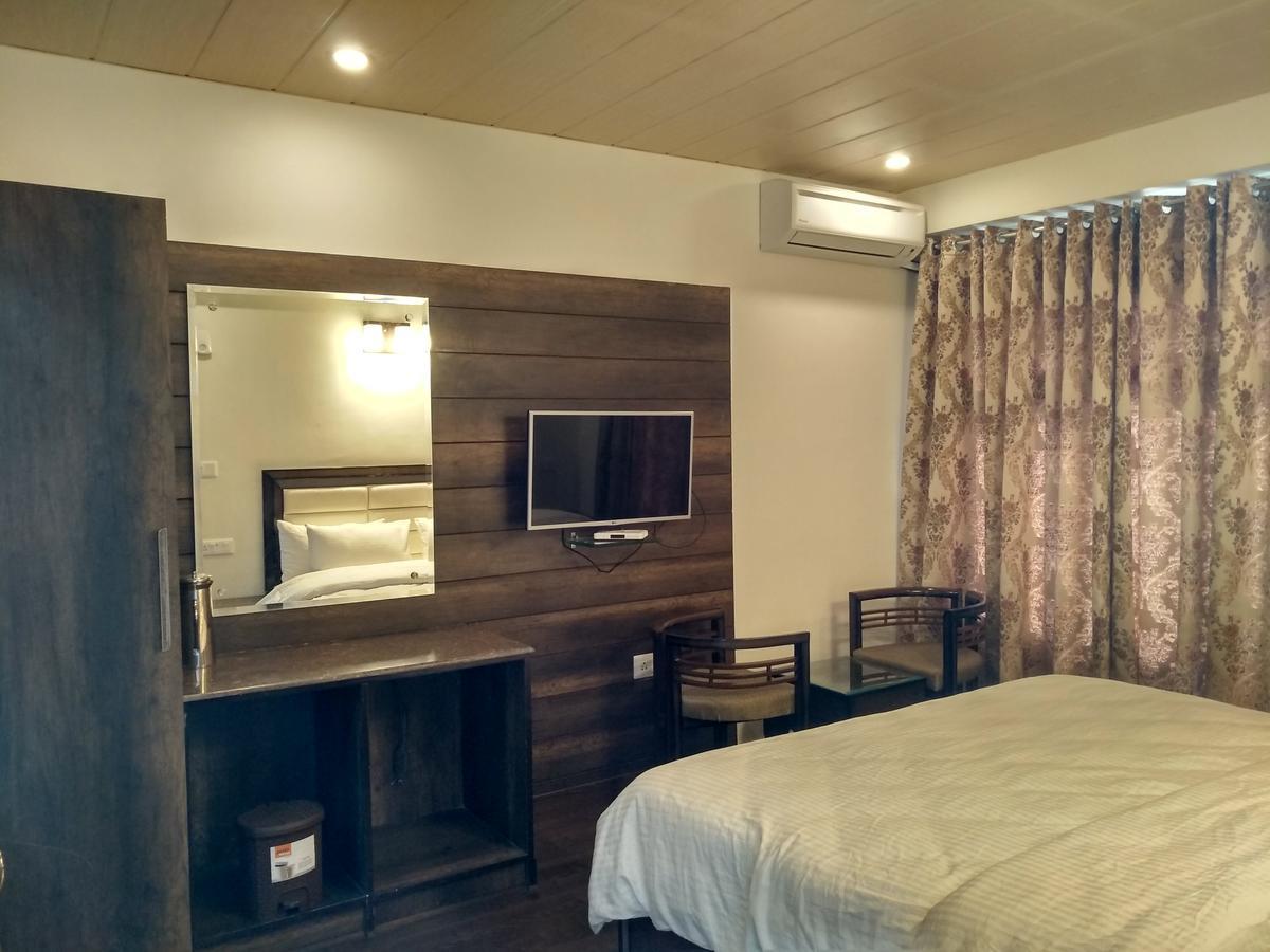 Dusk N Dawn Hotel Shimla
