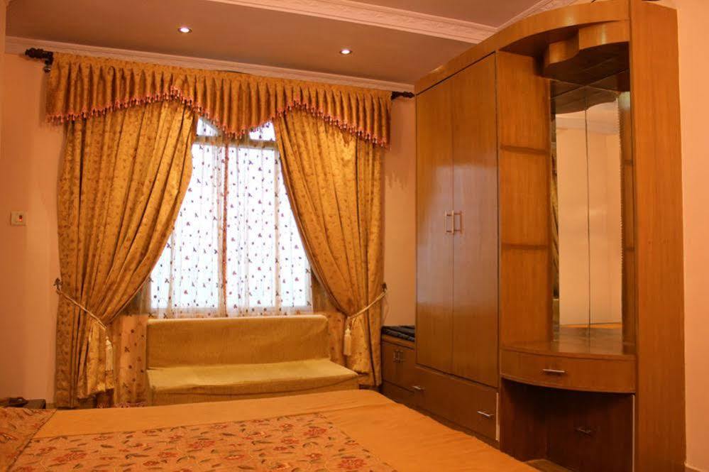 Shilon Hotel
