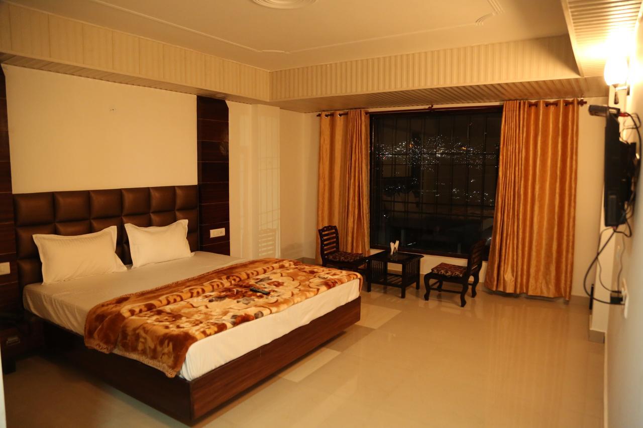 Regency 2*