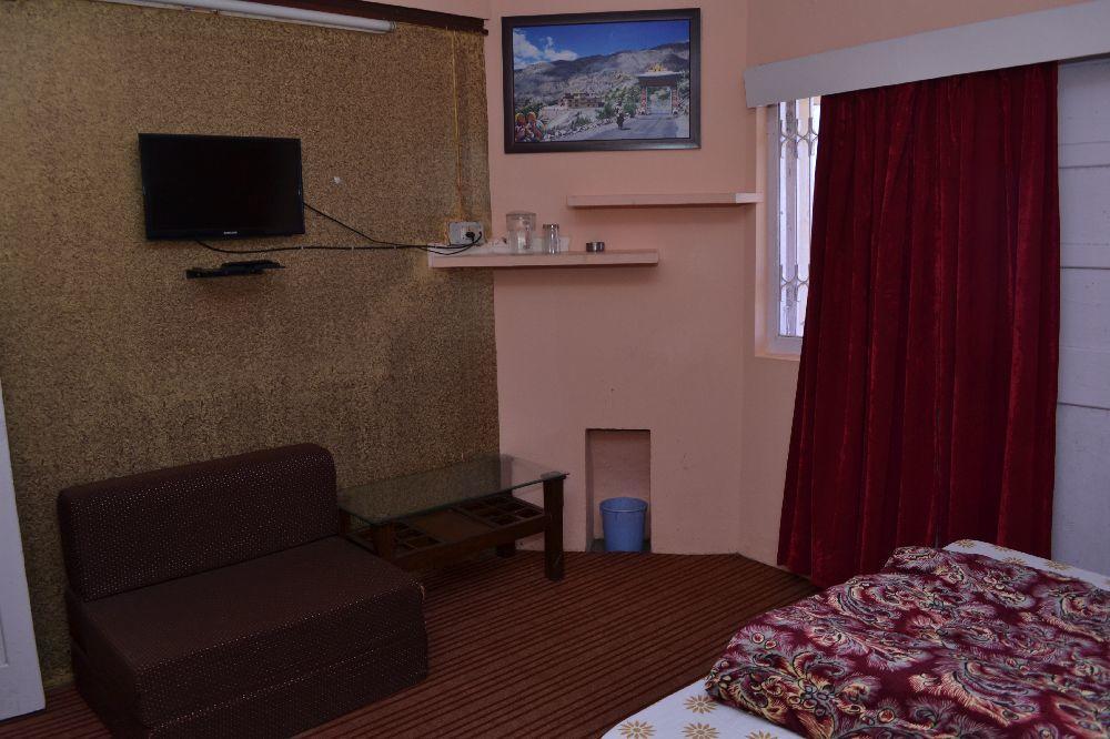 Hotel Nagsons 2*