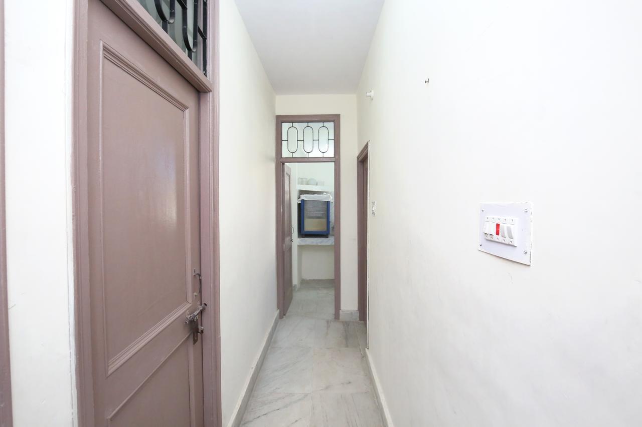 Elegant 3bhk Abode In Shoghi, *