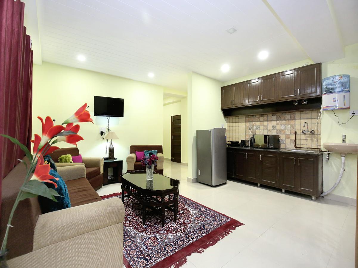 Modern 3bhk Sanjauli Market Apartment *