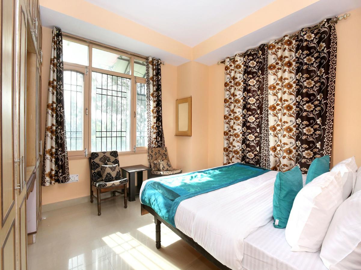 Oyo 10409 Sector 4 New *
