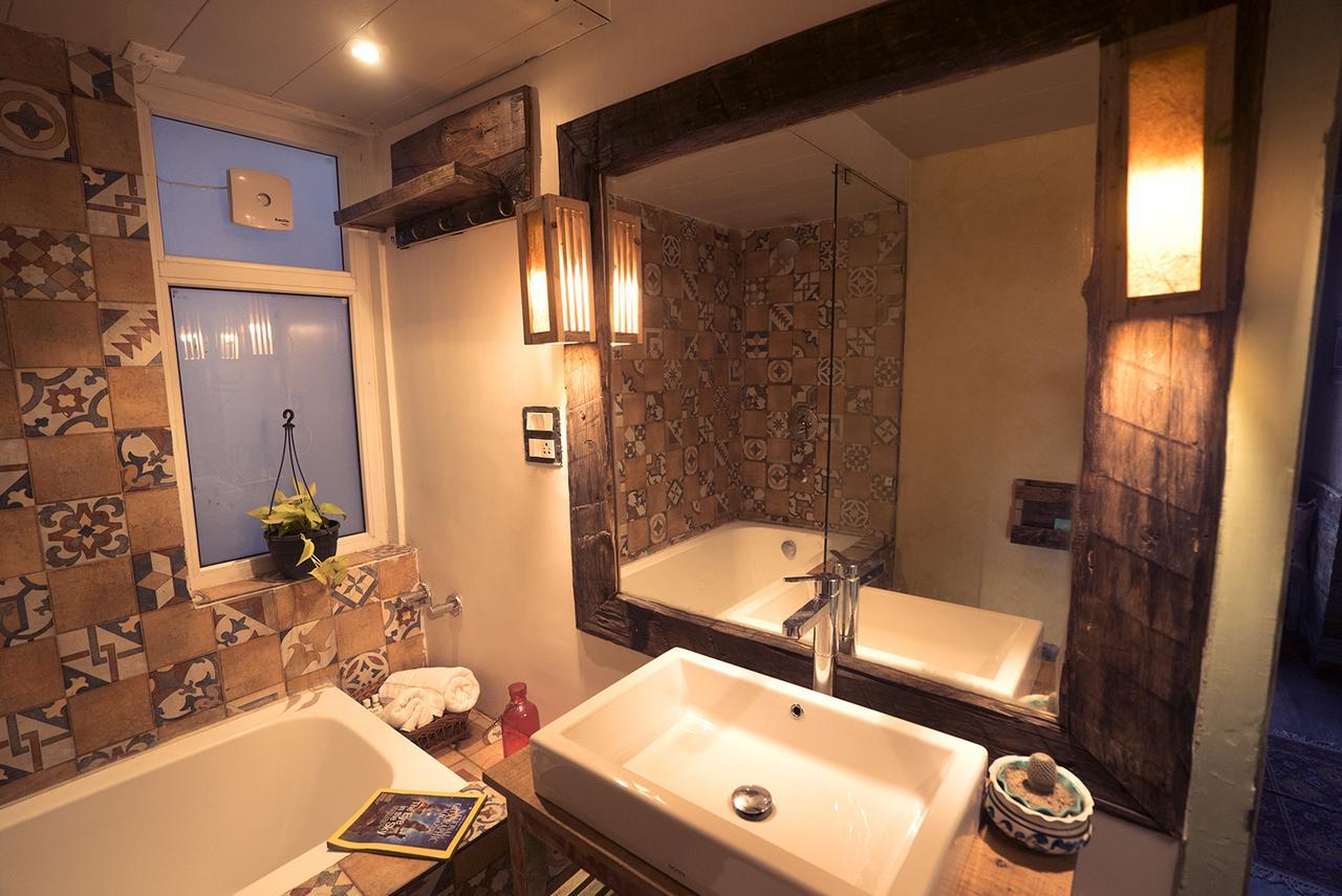 Meena Bagh Bed & Breakfast *