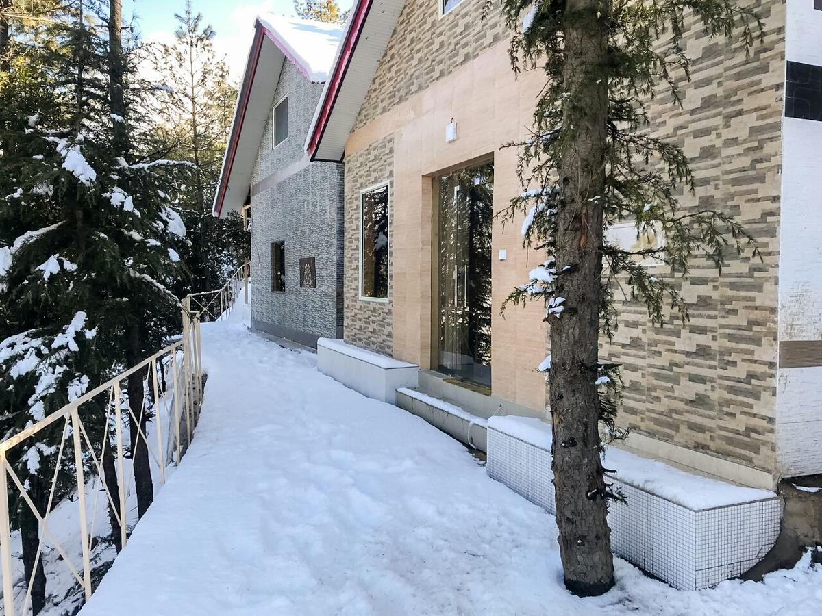 Hotel Kvr Clarks Inn, Kufri