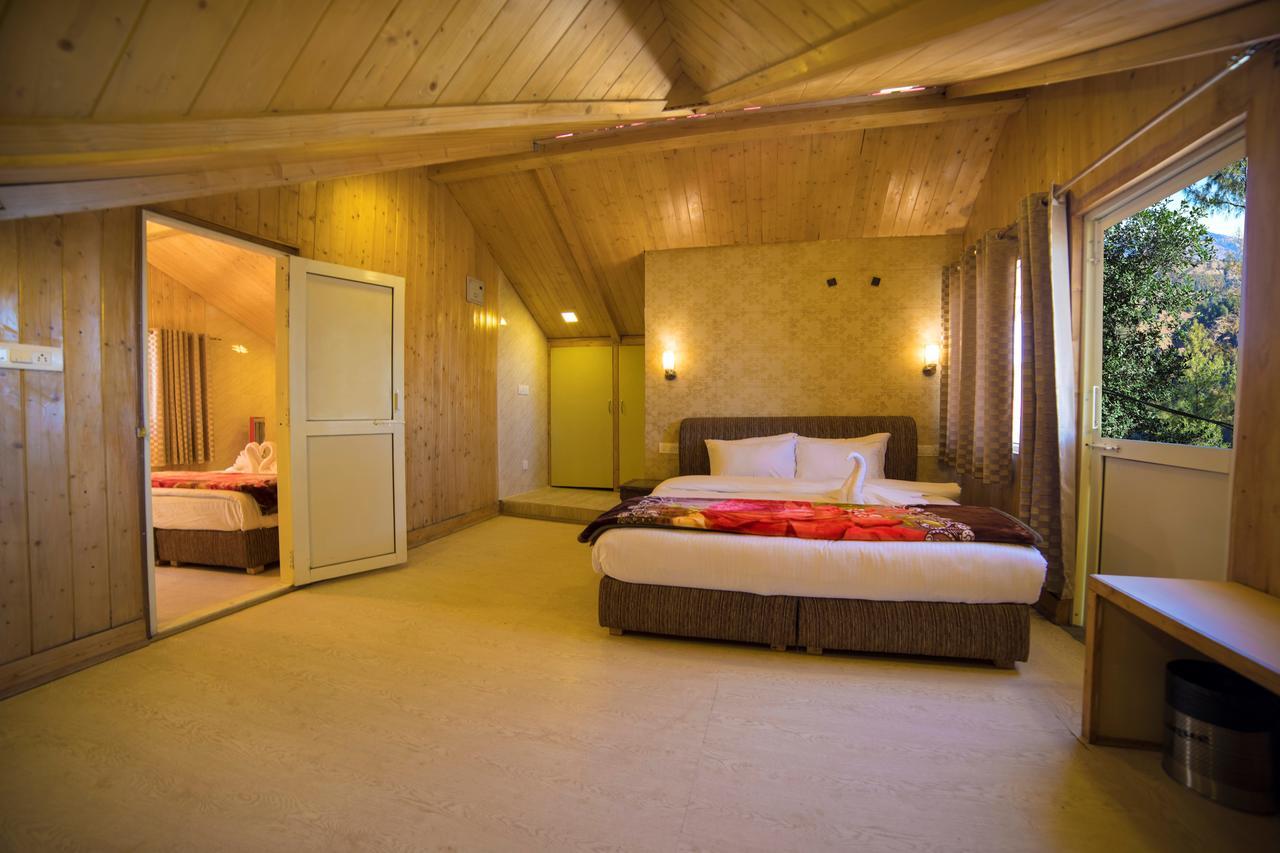 Hotel Kvr Clarks Inn, Kufri Shimla
