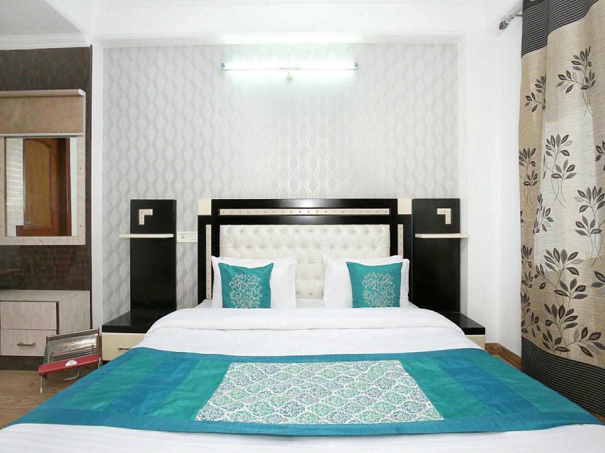 Oyo 10406 Luxury 3bhk New
