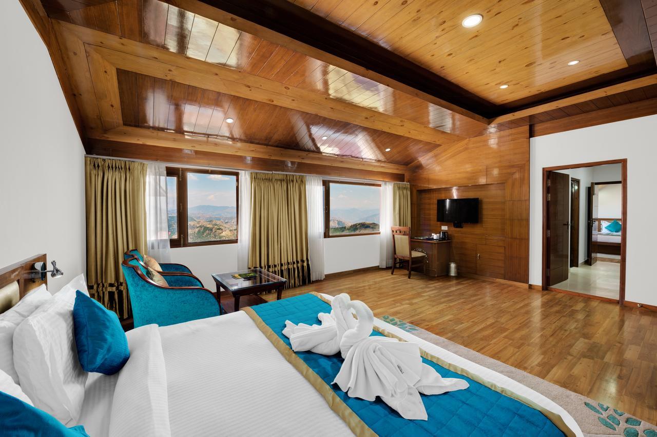 Hotel The Twin Towers 4*