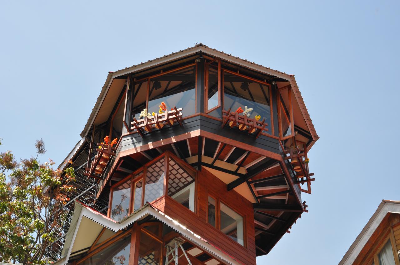Resort The Naldehra Shimla
