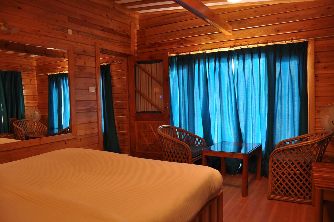 Resort The Naldehra Shimla