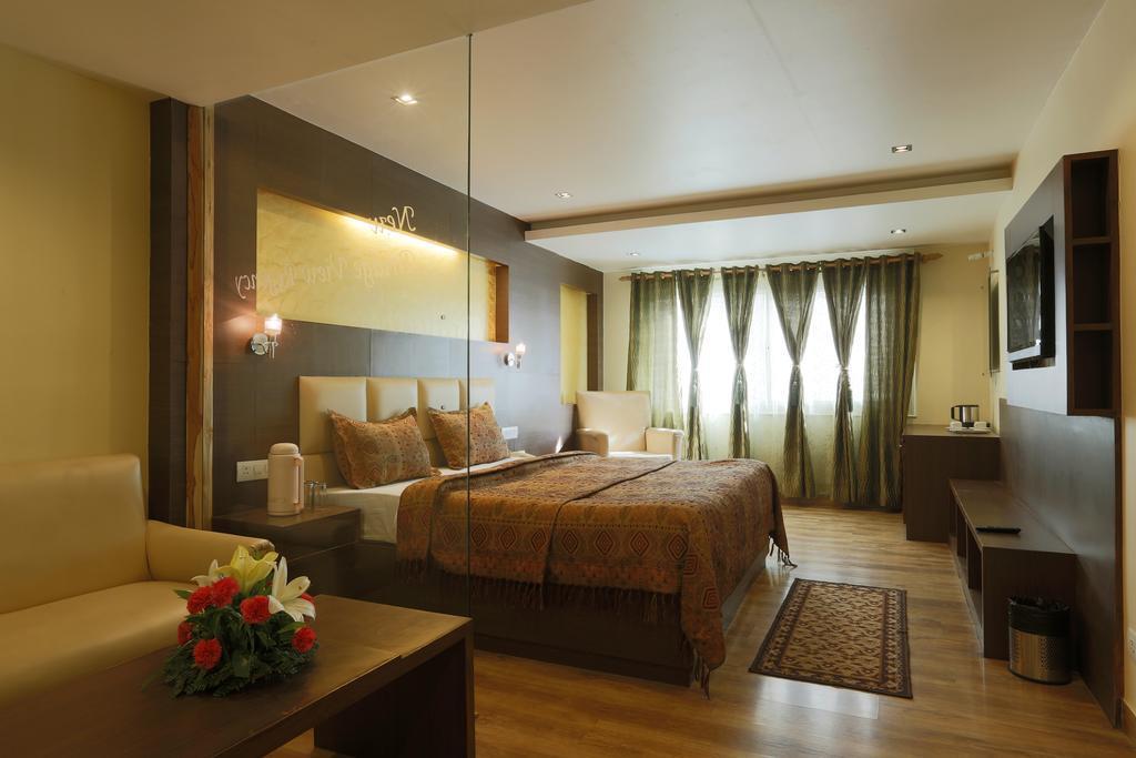 Hotel Aachman Regency