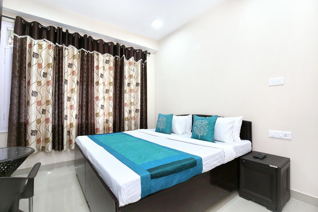 Oyo 14202 Rajinder Regency 3* Shimla