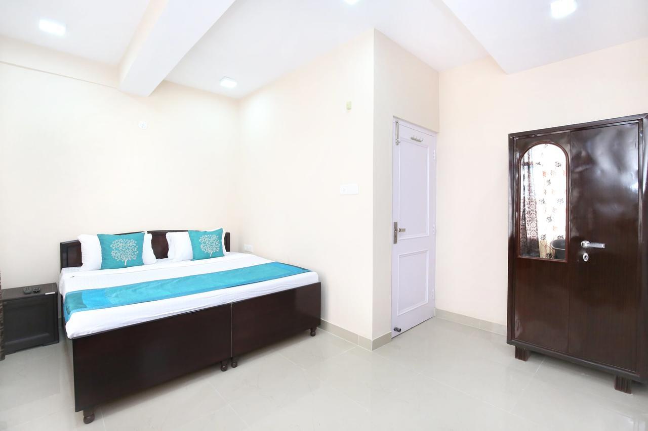 Oyo 14202 Rajinder Regency Hotel 3*