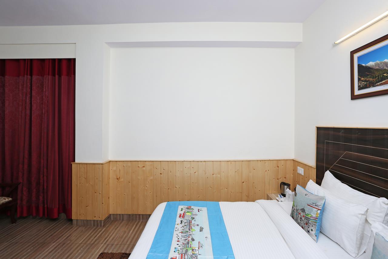 Oyo 8421 Flagship Seven Hills Hotel 3*