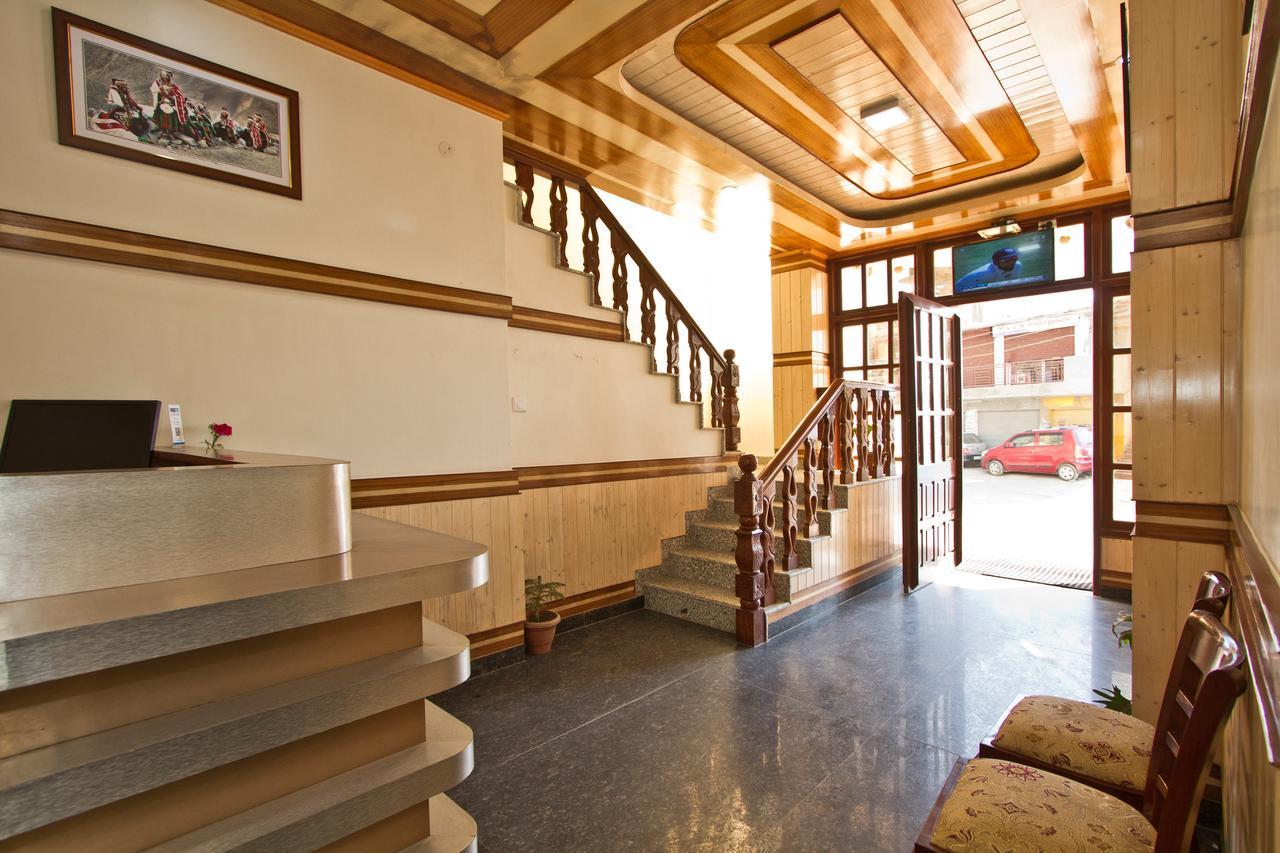 Oyo 8421 Flagship Seven Hills Hotel