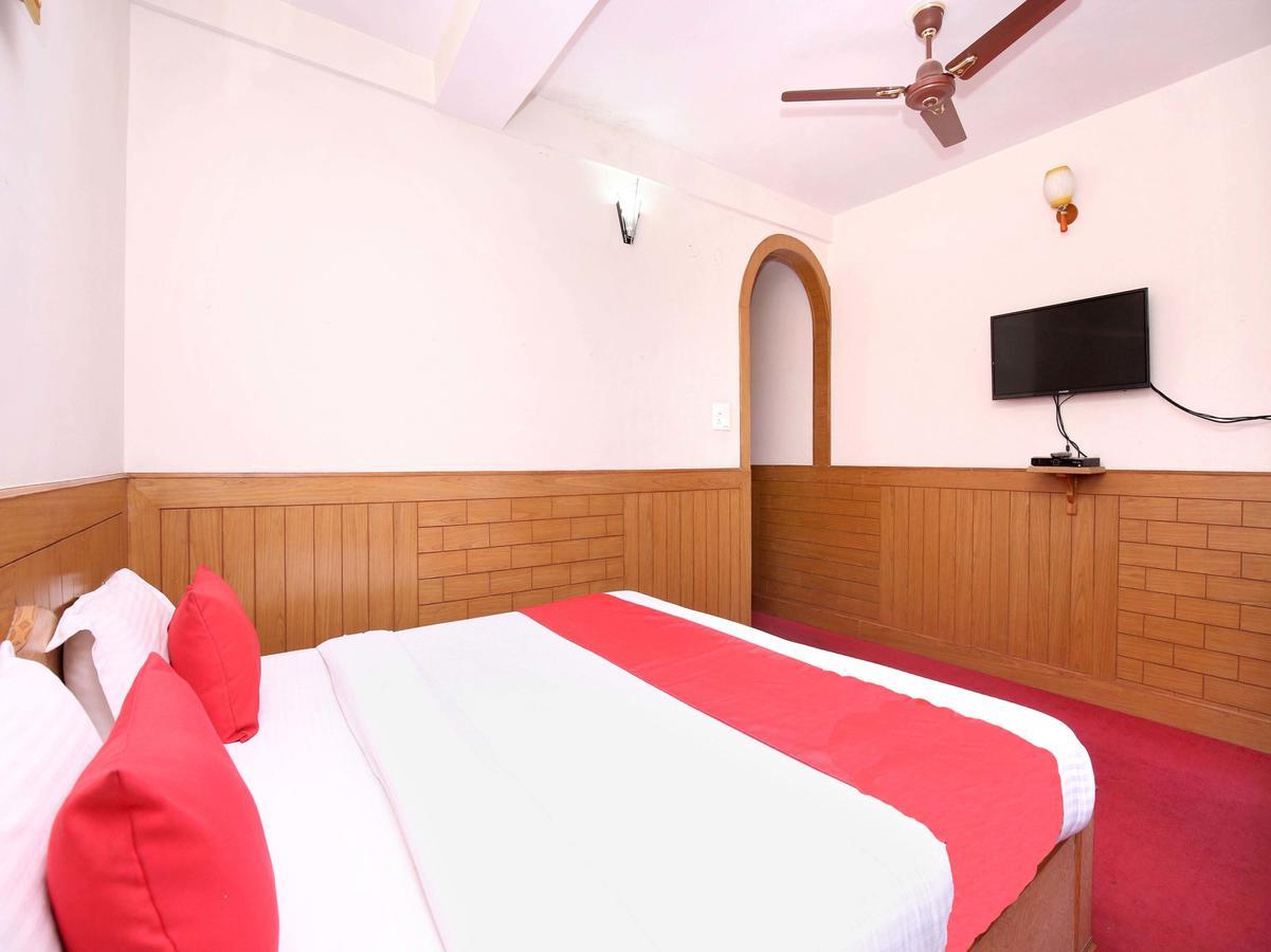 Oyo 14106 Exotic Hill View Shoghi Homestay