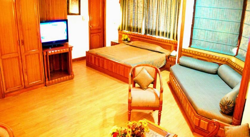 Hotel Baljees Regency Shimla