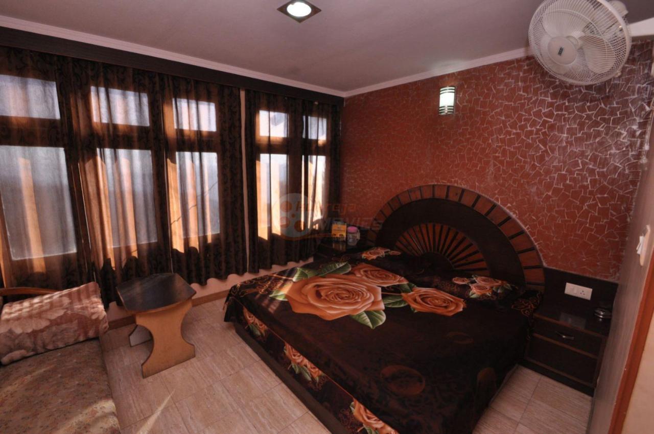 Sidharth Regency 3*