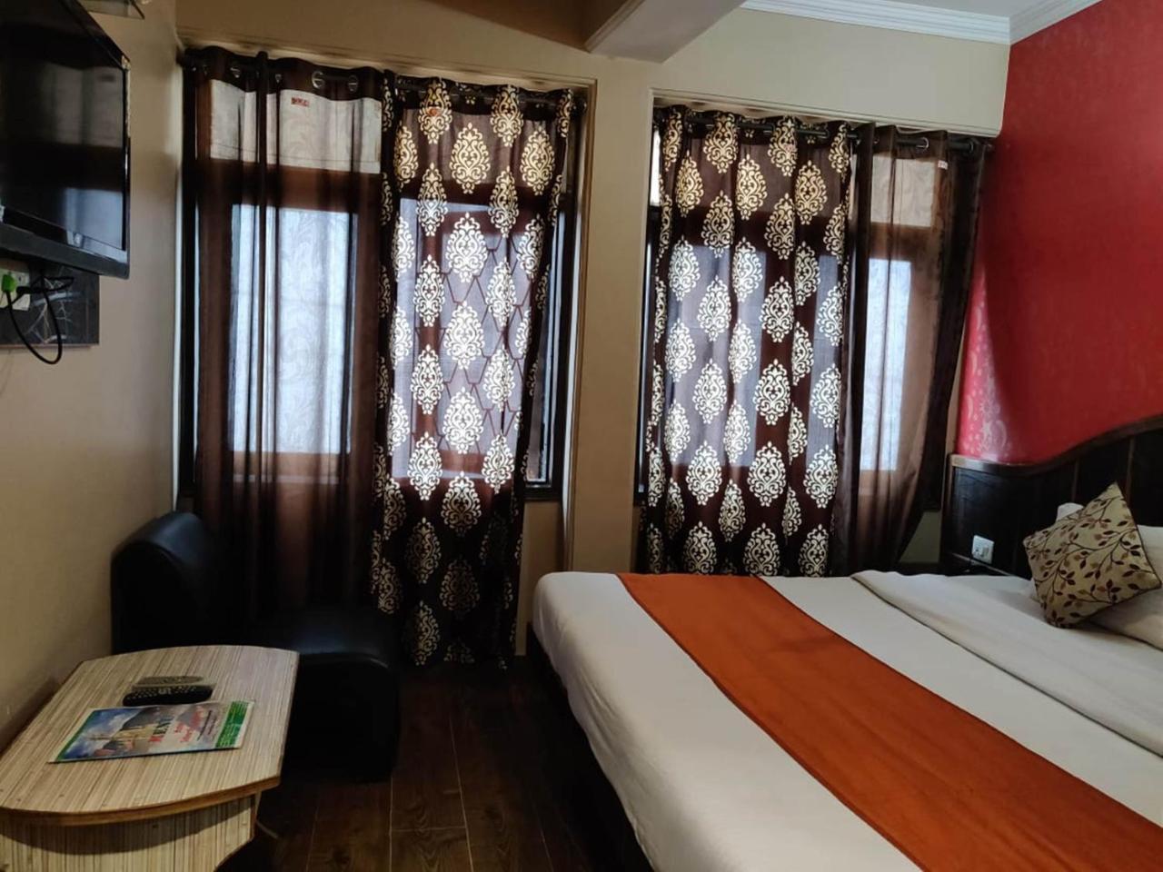 Sidharth Regency 3*