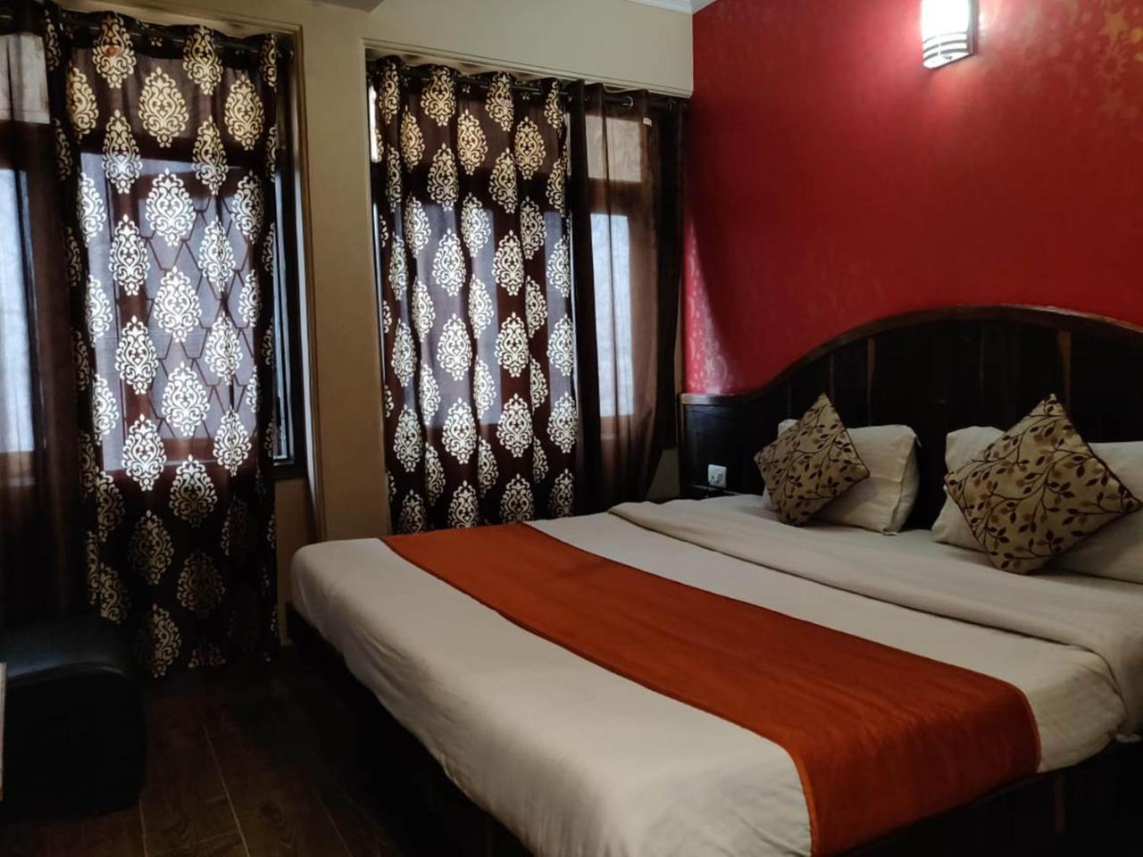 Sidharth Regency Hotel