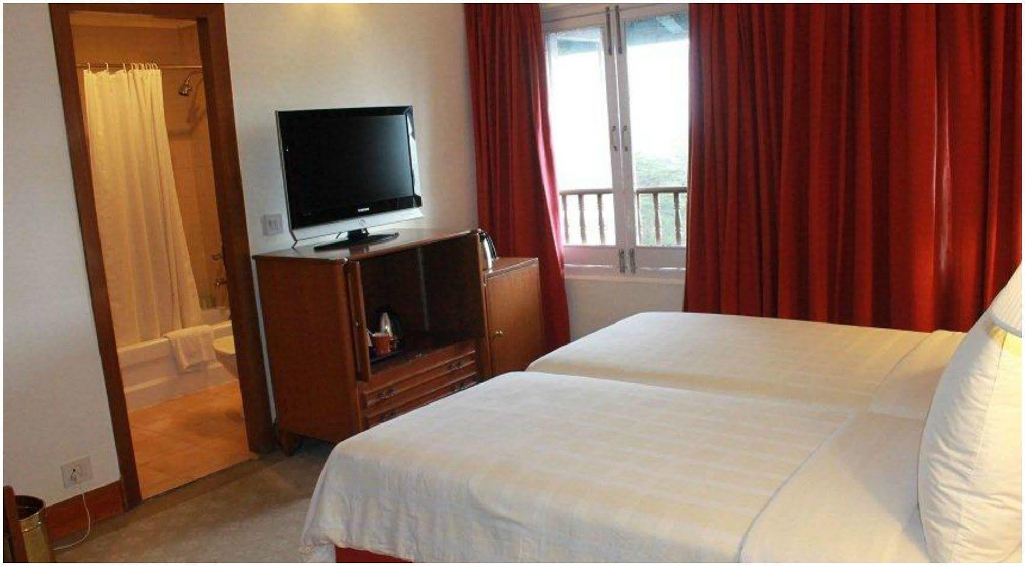 Clarkes Hotel, A Grand Heritage Since 1898 4*
